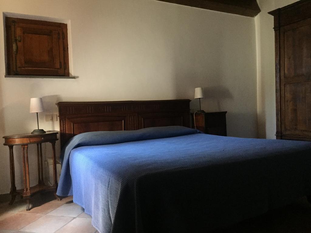 הוילה גואלדו טאדינו Casale Degli Ulivi מראה חיצוני תמונה